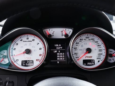 Used 2011 Audi R8 V10 AWD/4WD image 21