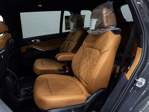New 2026 BMW X7 xDrive40i image 25