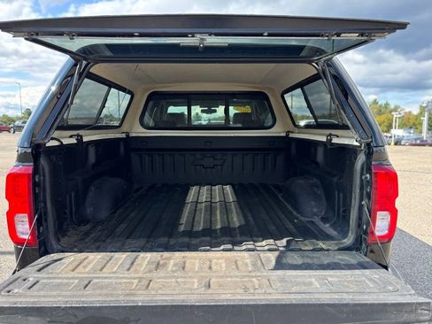 Used 2018 Chevrolet Silverado 1500 LTZ Z71 image 27