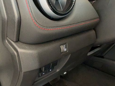 Used 2024 Chevrolet Colorado Z71 w/ Z71 Convenience Package 2 AWD/4WD image 19