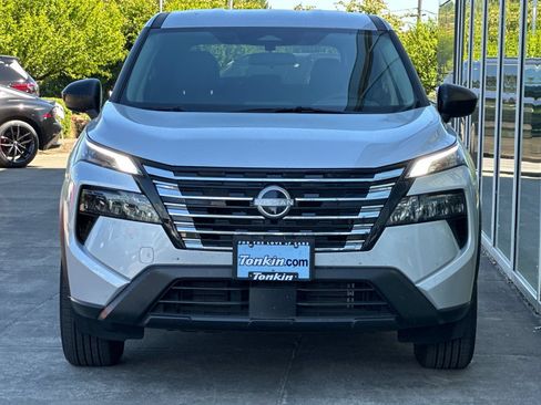 Certified 2025 Nissan Rogue S AWD/4WD image 8