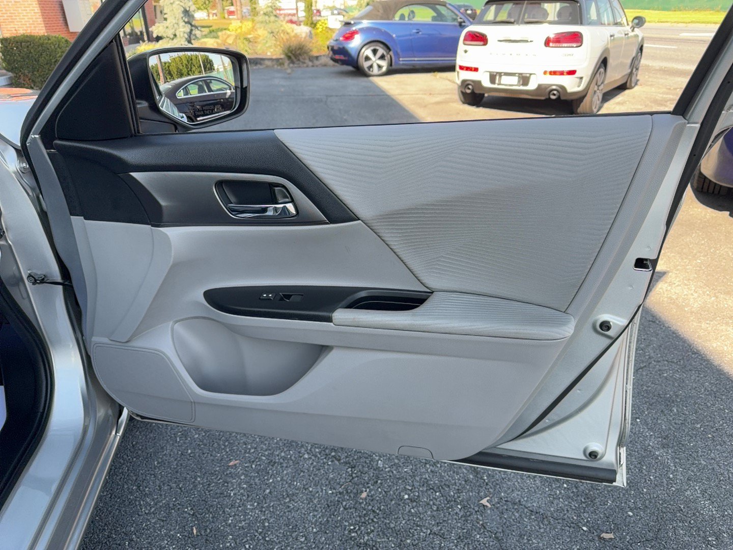 Used 2014 Honda Accord LX image 22