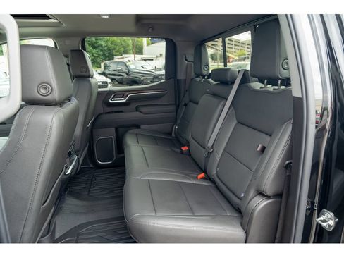 New 2026 GMC Sierra 1500 SLT w/ SLT Premium Plus Package AWD/4WD image 13