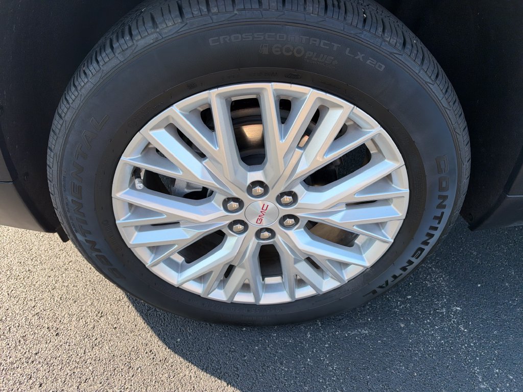 Used 2026 GMC Acadia Elevation w/ Elevation Premium Package FWD image 10