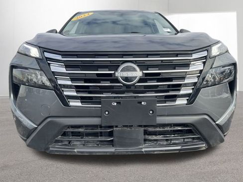 Used 2024 Nissan Rogue SV image 33