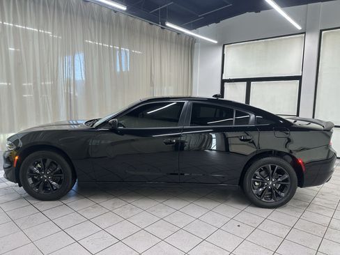 Used 2023 Dodge Charger SXT w/ Blacktop Package AWD/4WD image 10