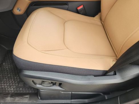 New 2026 Land Rover Defender 110 V8 image 15