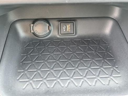 Used 2024 Toyota RAV4 LE AWD/4WD image 12