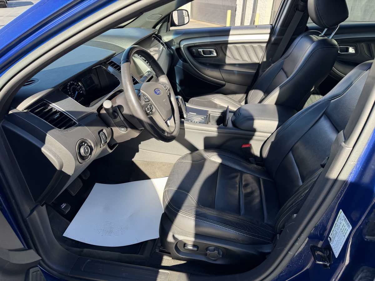 Used 2015 Ford Taurus SEL w/ Equipment Group 201A AWD/4WD image 10