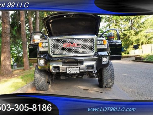 Used 2016 GMC Sierra 2500 Denali w/ Duramax Plus Package AWD/4WD image 31