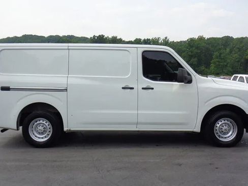 Used 2018 Nissan NV 2500 S RWD image 8