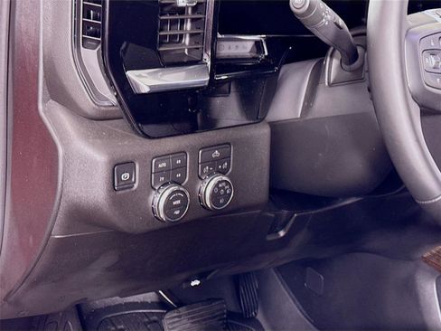 New 2026 GMC Sierra 1500 Elevation image 5