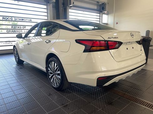 Used 2025 Nissan Altima 2.5 SV AWD/4WD image 15