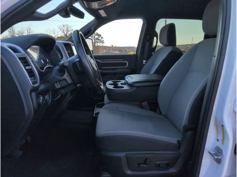 Used 2024 RAM 2500 Big Horn image 11