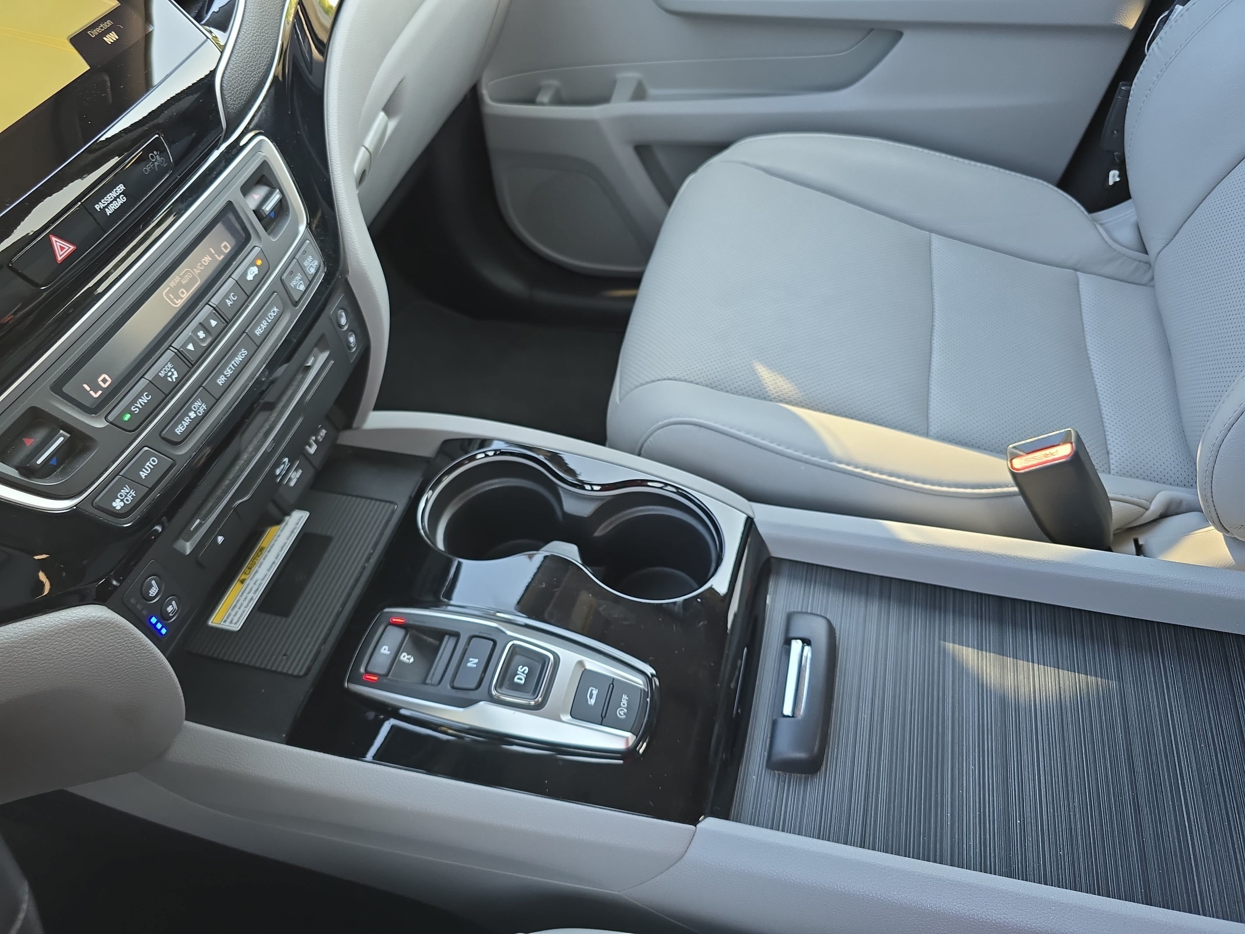 Used 2020 Honda Pilot Elite image 25