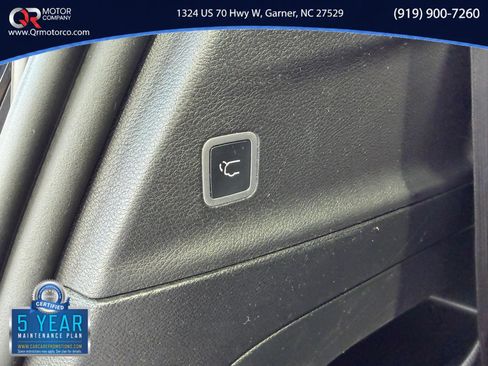 Used 2019 Chrysler Pacifica Touring Plus w/ S Appearance Package FWD image 30