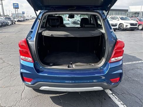 Certified 2020 Chevrolet Trax LT w/ LT Convenience Package FWD image 24