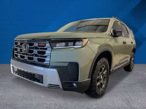 New 2026 Honda Pilot TrailSport image 8