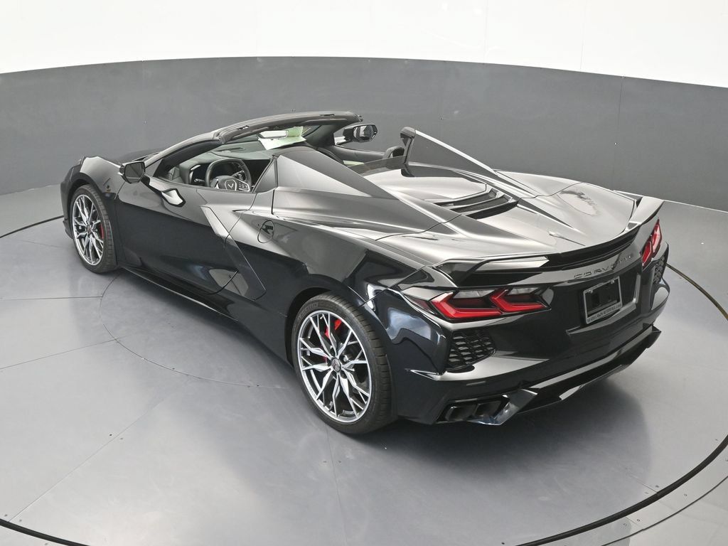 Used 2024 Chevrolet Corvette Stingray Preferred Conv w/ Z51 Performance Package RWD image 47