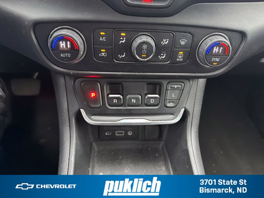 Used 2019 GMC Terrain SLT w/ Preferred Package AWD/4WD image 17