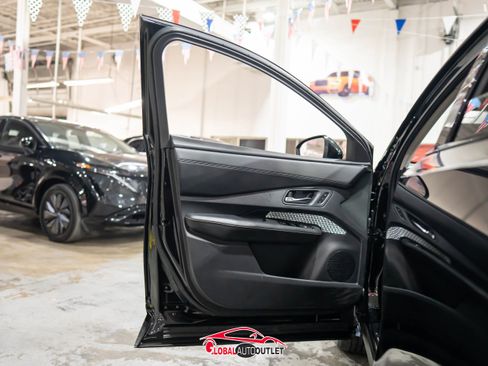 Used 2023 Nissan Ariya ENGAGE image 39