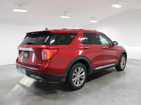 Used 2023 Ford Explorer Limited image 9