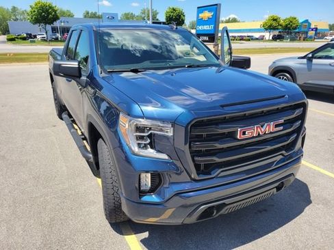 Used 2019 GMC Sierra 1500 Elevation w/ Elevation Value Package AWD/4WD image 3