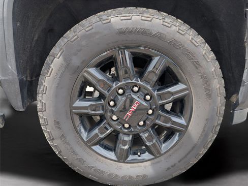 Used 2025 GMC Sierra 2500 AT4 w/ AT4 Premium Plus Package image 43