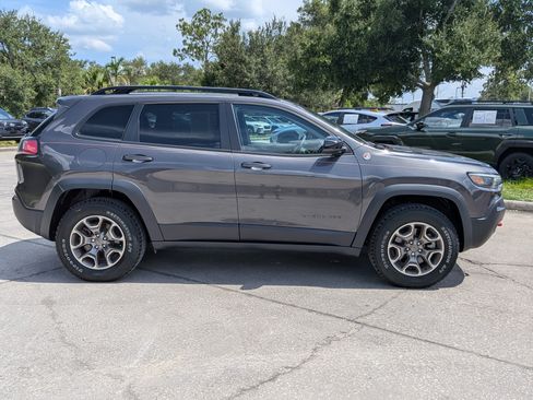 Used 2022 Jeep Cherokee Trailhawk w/ Sun, Sound & Nav Group AWD/4WD image 3