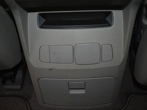 Used 2019 Kia Sedona LX FWD image 30