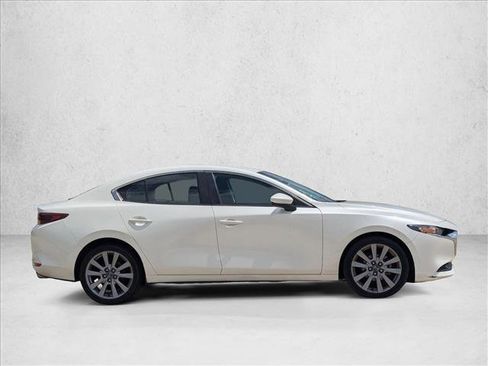 Used 2023 MAZDA MAZDA3 s FWD image 4