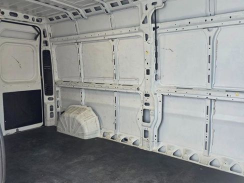 Used 2023 RAM ProMaster 2500 FWD image 10