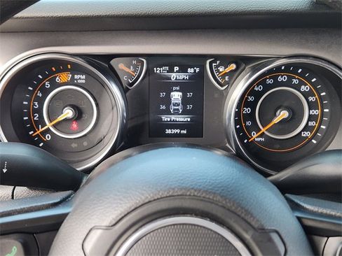 Used 2021 Jeep Wrangler Unlimited Sport image 17