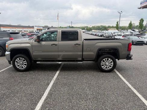 Used 2017 GMC Sierra 2500 4x4 Crew Cab w/ Sierra Convenience Package image 5