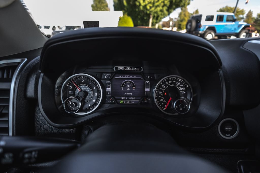 Used 2019 RAM 1500 Big Horn AWD/4WD image 11