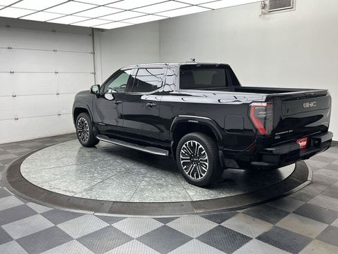 Used 2026 GMC Sierra EV Denali AWD/4WD image 2