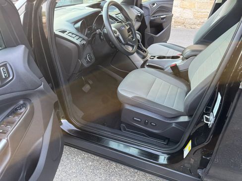 Used 2016 Ford Escape SE AWD/4WD image 30