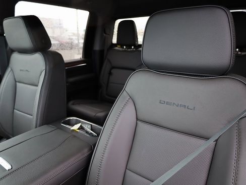 New 2026 GMC Sierra 3500 Denali w/ Technology Package image 17