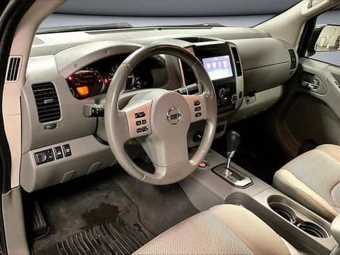 Used 2020 Nissan Frontier SV w/ Midnight Edition Floor Mats image 15