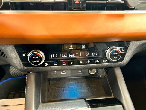 Used 2023 Mitsubishi Outlander SEL 40th Anniversary image 17