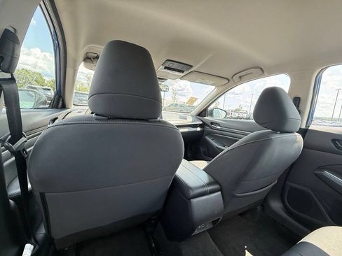Used 2025 Nissan Altima 2.5 SV FWD image 26