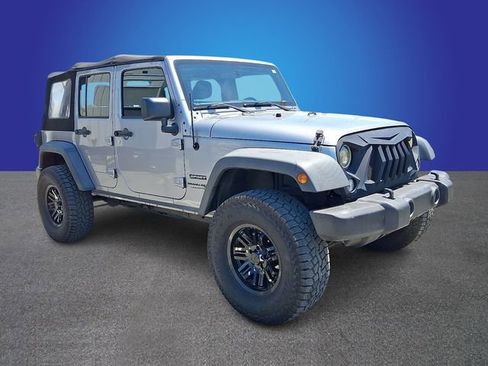 Used 2018 Jeep Wrangler Unlimited Sport AWD/4WD image 3