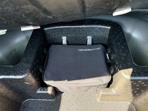 Used 2018 Kia Optima S w/ Panoramic Sunroof Package image 39