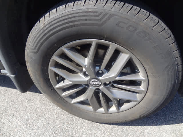 Used 2023 Nissan Rogue S AWD/4WD image 22
