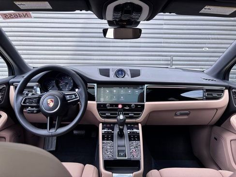 New 2026 Porsche Macan image 13