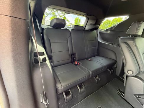 New 2026 Chevrolet Traverse LT w/ Driver Confidence Package AWD/4WD image 30