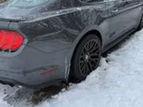 Used 2020 Ford Mustang GT Premium image 3