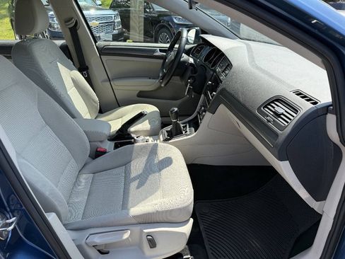 Used 2019 Volkswagen Golf S w/ Driver Assistance Package AWD/4WD image 14