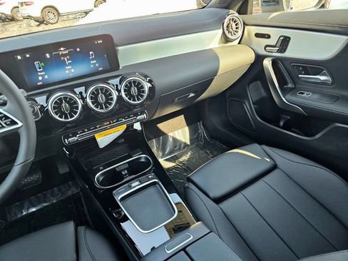New 2026 Mercedes-Benz CLA 250 4MATIC image 31