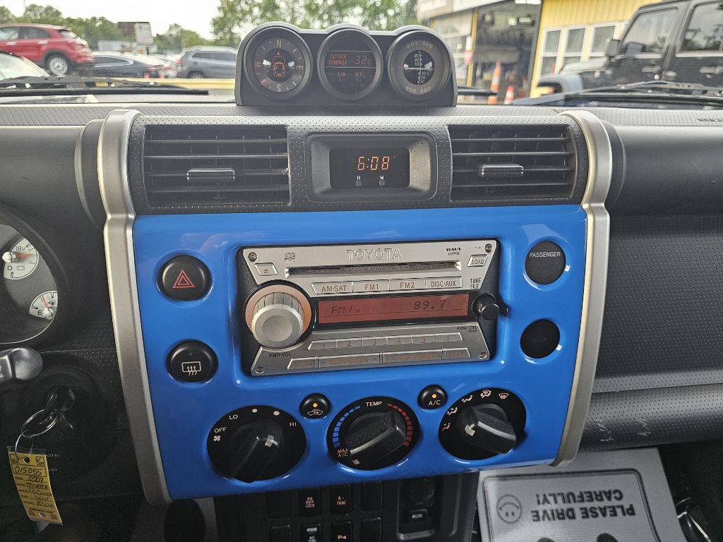 Used 2007 Toyota FJ Cruiser 4WD w/ Upgrade Pkg 1 image 25